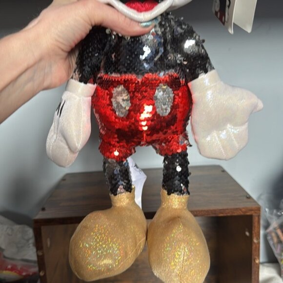 Disney 2019 Special Edition 15” Mickey Mouse Reversible Sequin Plush, NWT. - Picture 5 of 7